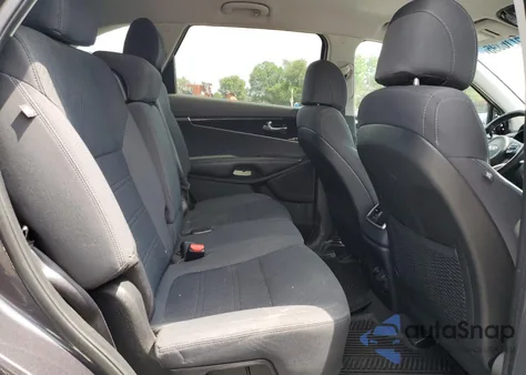 2017 Kia Sorento Lx z USA, uszkodzony, nr VIN 5XYPG4A32HG283811